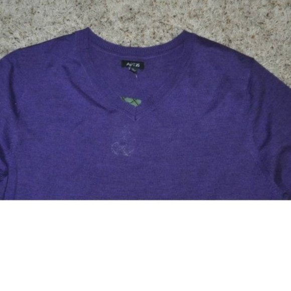 Mens Wool Blend Sweater Apt 9 Purple Medium Merino V-Neck Long Sleeves - Picture 3 of 4